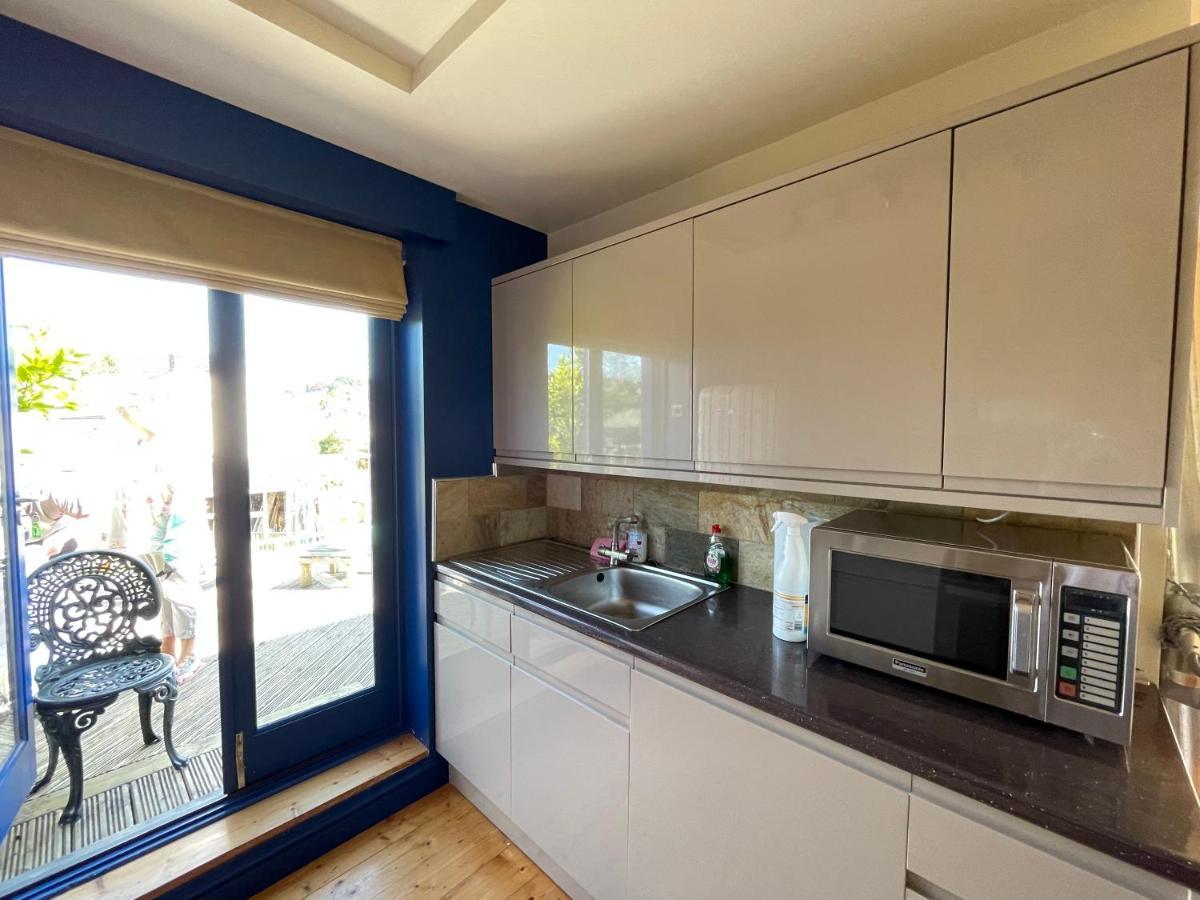 Studio 7 Apartment Сейнт Остел Екстериор снимка