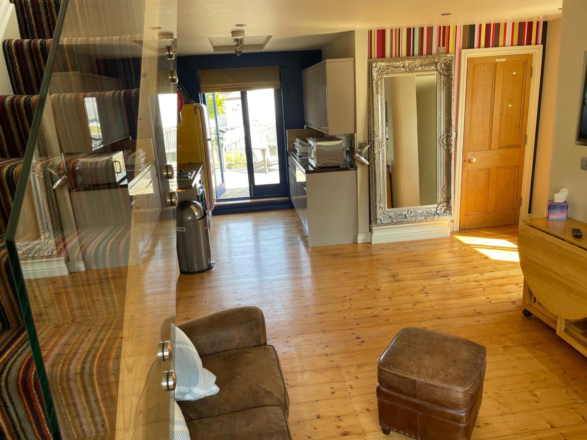 Studio 7 Apartment Сейнт Остел Екстериор снимка